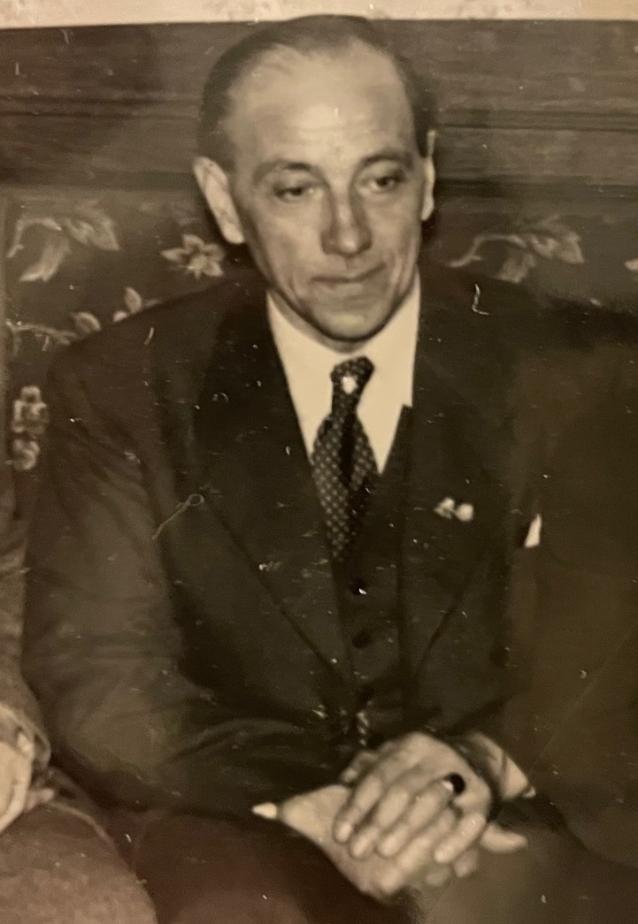 Gustaf Pettersson Modins son Teodor.