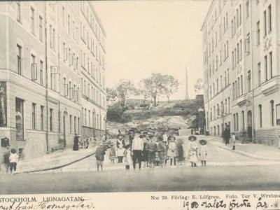 Första lägenheten i korsningen Hornsgatan/Lignagatan.