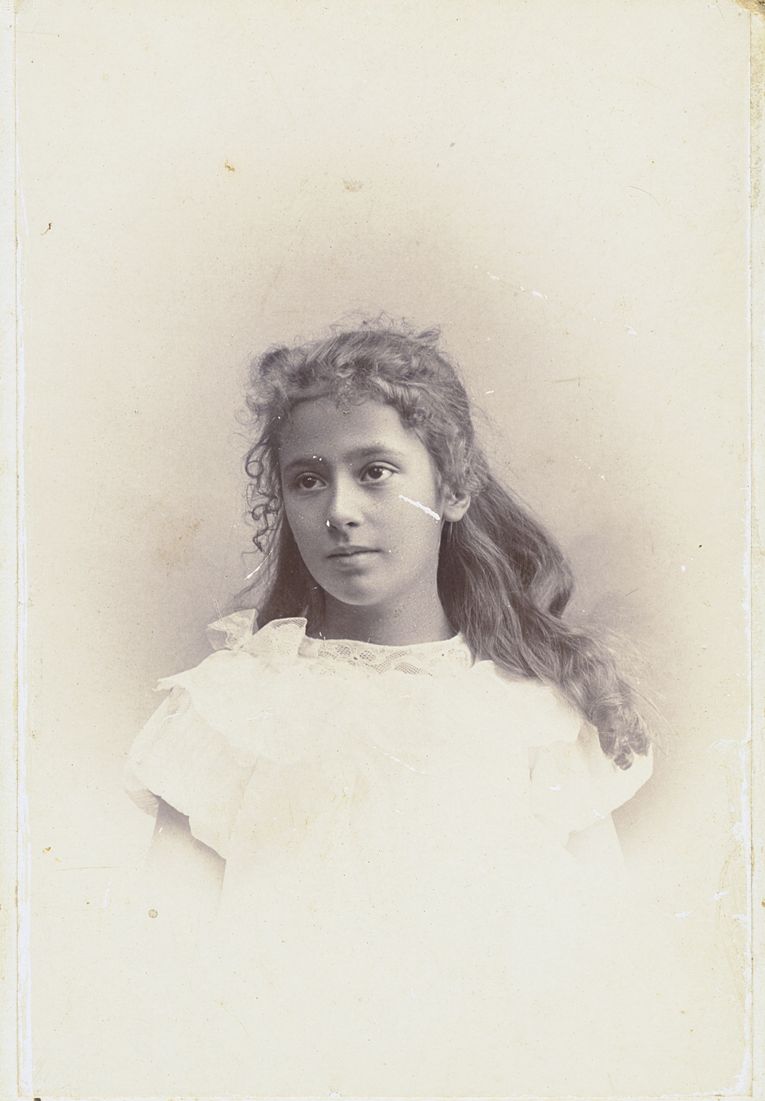 Elin Thernström 10 år, dotter till Grosshandlaren Oscar Joachim Thernström och Amelia Johansson.