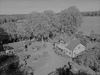 Augusta Elisabeth Odhelius och Nicklas Petter Fridéns säteri Sjöberga, Björsäter. 