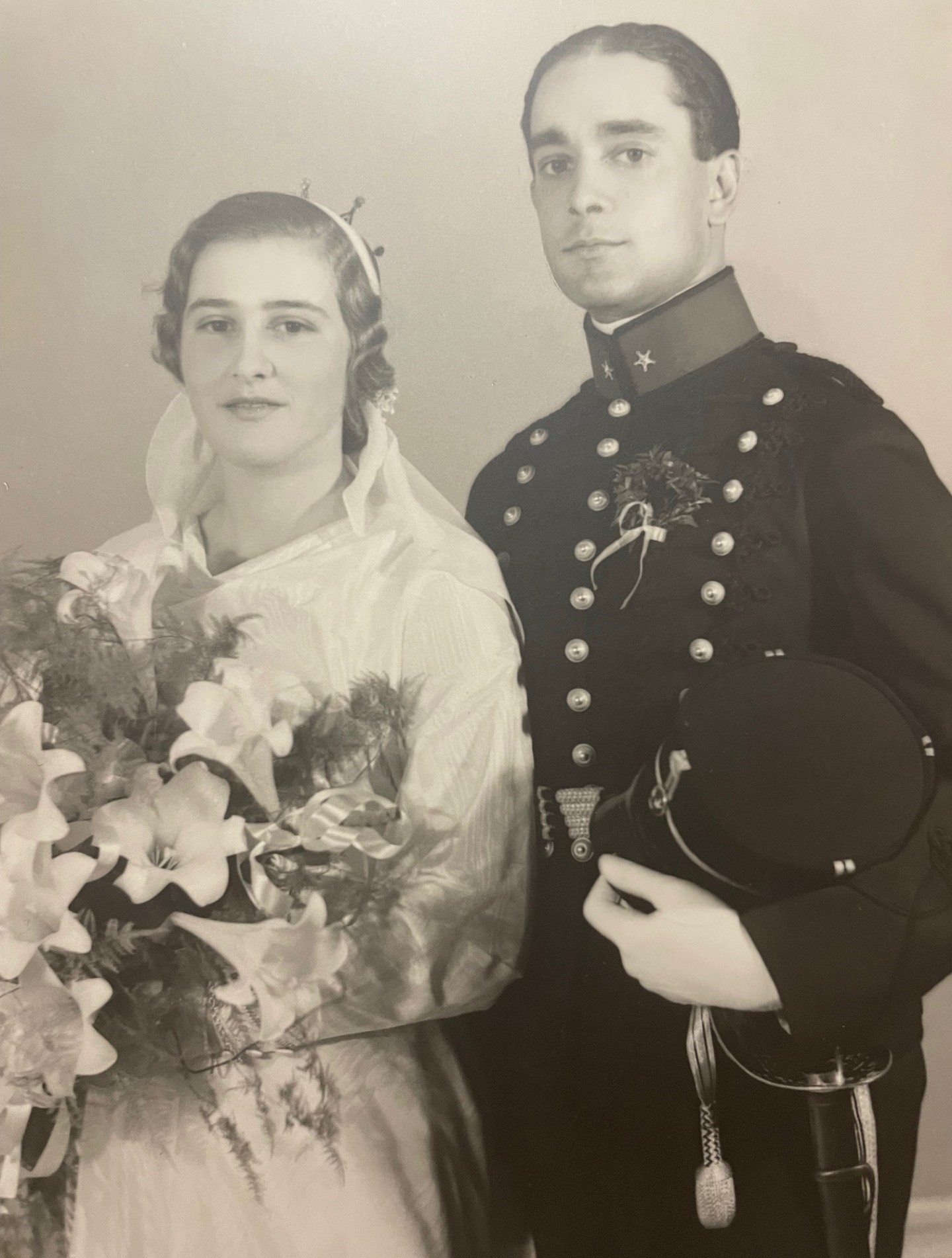 Henry Strand gifter sig med Adrienne Gullberg 1935.