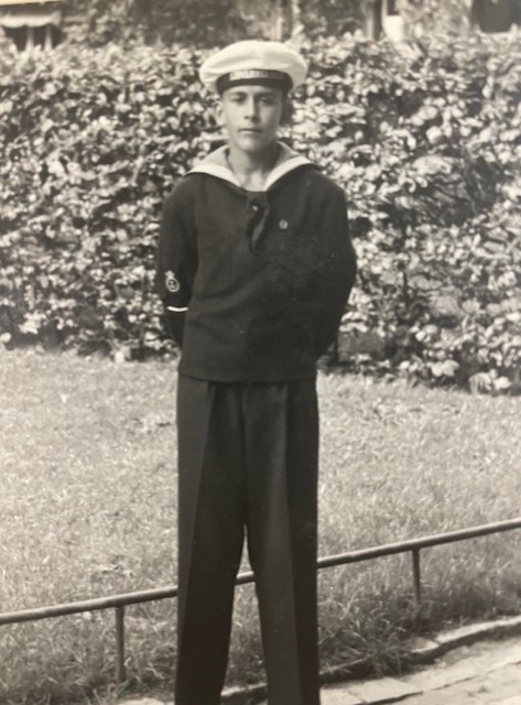 Ove Strand i Sjövärnskåren 1952.
