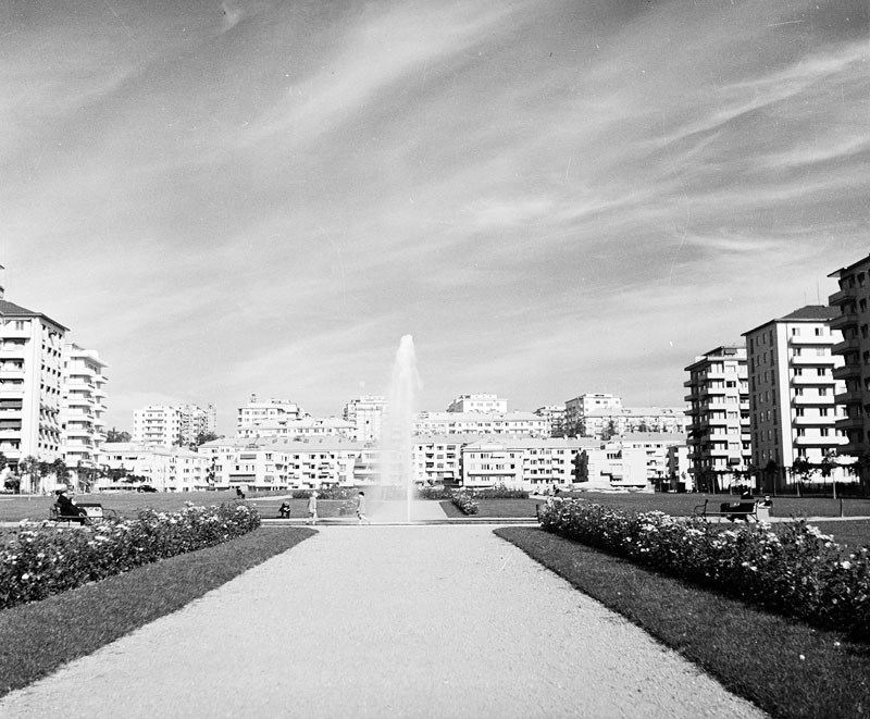 Familjens hem efter Strömsholm, Storskärsgatan vid nyanlagda Tessinparken.