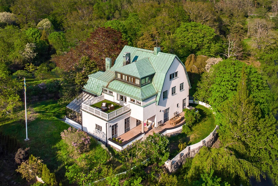 Villa Bergtomta på Lidingö 2011-2021.